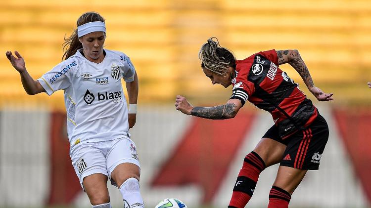 Jogadoras de Santos e Flamengo em ação pelas quartas de final do Brasileirão Feminino - Staff Images/Conmebol - Staff Images/Conmebol