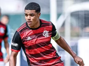 Igor Jesus é a melhor notícia do novo líder Flamengo
