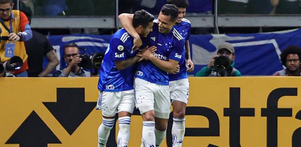 Cruzeiro sobe para o G6 e deixa Fluminense na lanterna do Brasileirão.