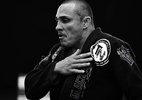 Lutador tetracampeão mundial de jiu-jitsu morre em acidente de moto