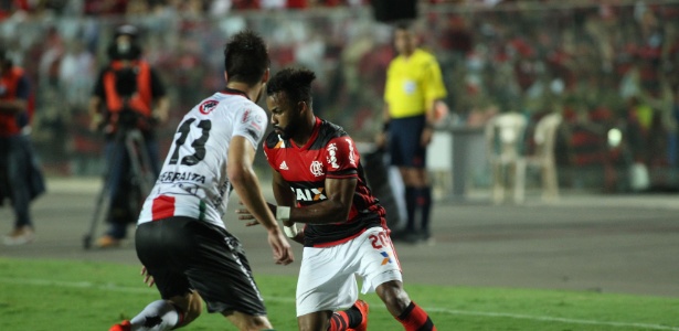 Flamengo e Palestino fizeram uma partida agitada em Cariacica (ES) - Gilvan de Souza / Site oficial do Flamengo