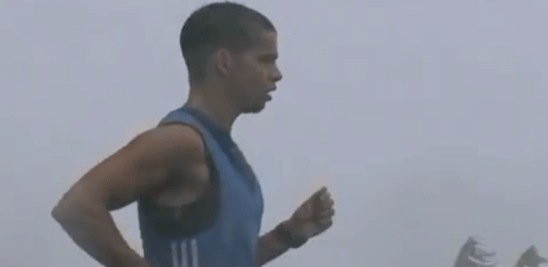 Ex-jogador de futebol, Tales participa de competições de triatlo - Reprodução/RBS TV - Reprodução/RBS TV