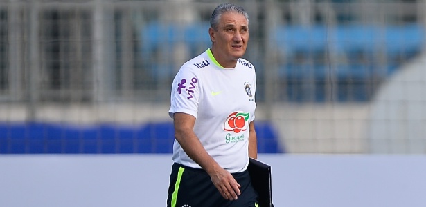 Tite conduz seleção brasileira em Porto Alegre, onde treinou Inter e Grêmio - Pedro Martins/MoWA Press