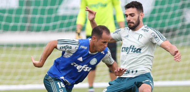Bruno Henrique e Guerra em ação durante treino do Palmeiras - Cesar Greco/Ag. Palmeiras
