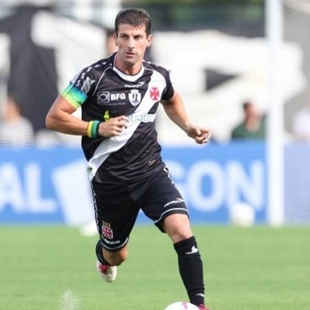 Pedrinho durante sua última partida com a camisa do Vasco, em 2013 - Marcelo Sadio/Vasco