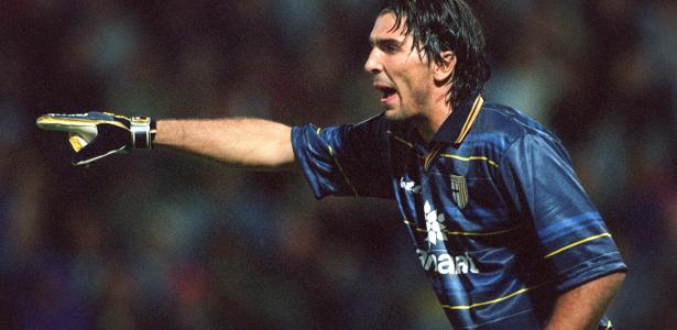 Buffon Rapero Buffon relembra problema com policiais, ídolo camaronês e lema fascista ...