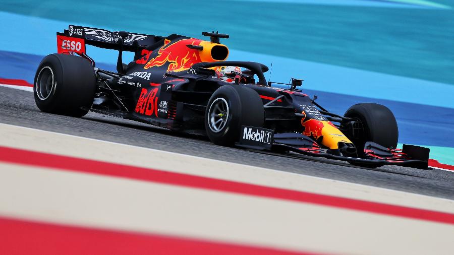 Max Verstappen, da Red Bull, durante os treinos livres do GP do Bahrein - F1 Pool
