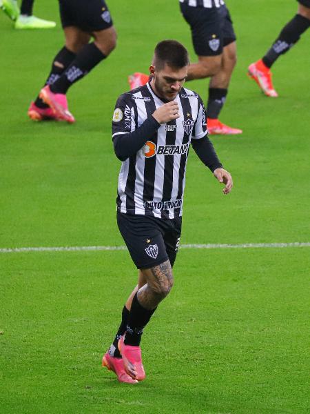 Nathan está negociando com o Grêmio - Maxi Franzoi/AGIF