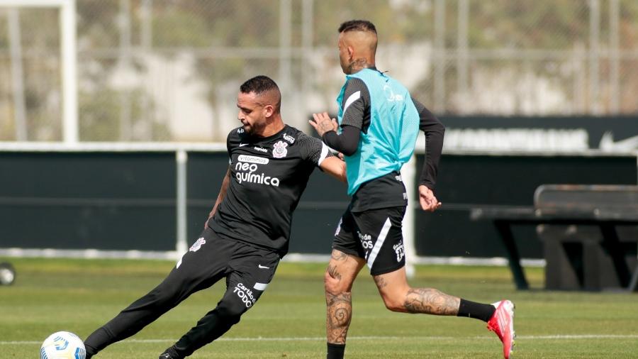 Renato Augusto e Luan em treino do Corinthians no CT Dr. Joaquim Grava - Rodrigo Coca/Agência Corinthians