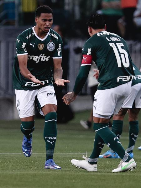 Murilo e Gustavo Gómez comemoram gol do Palmeiras no Brasileirão - Ettore Chiereguini/AGIF