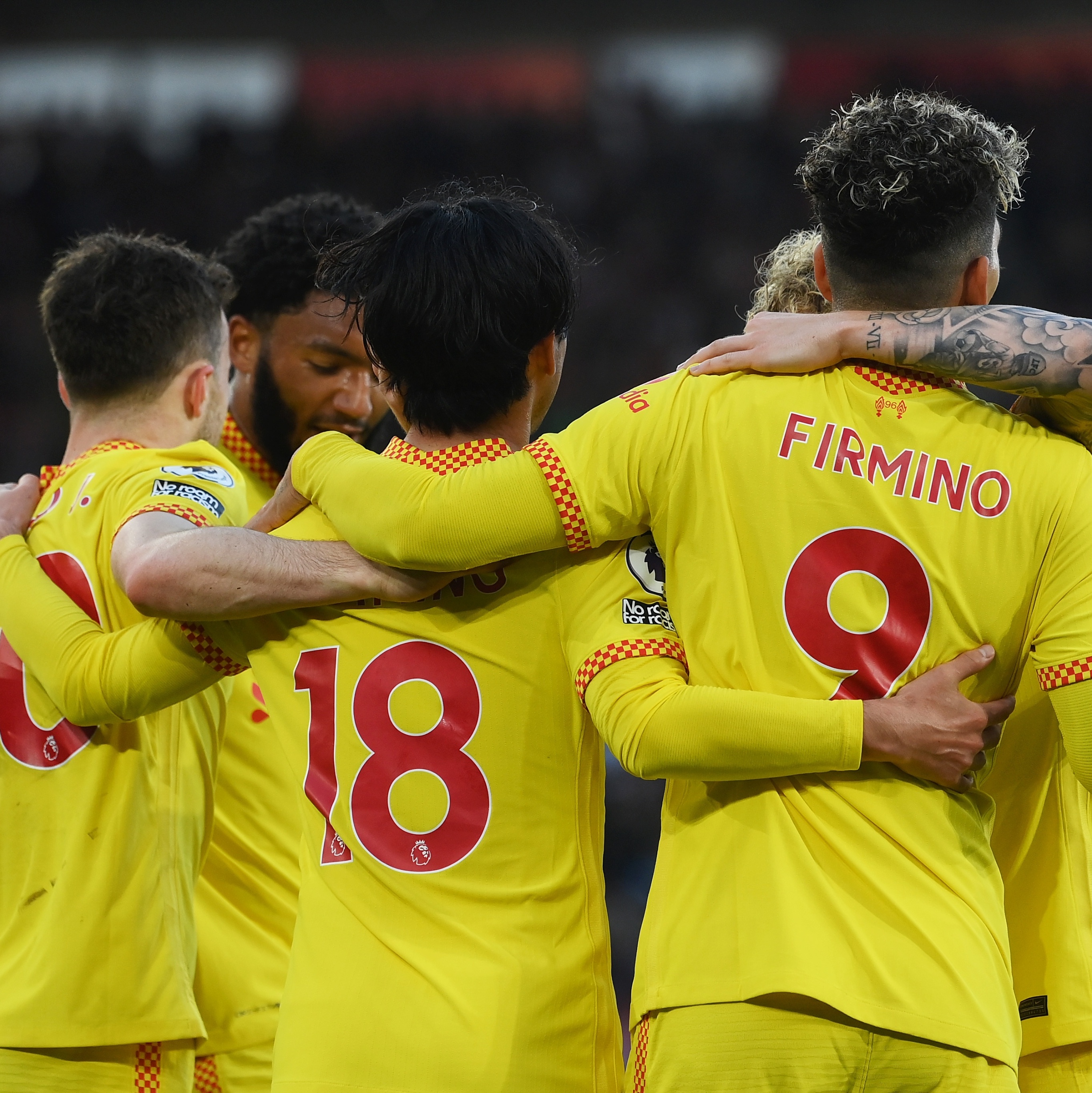 Seis jogadores da Copa do Mundo incluídos no time do City para enfrentar o  Liverpool