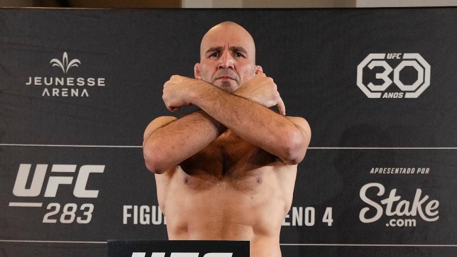 Glover Teixeira  durante pesagem para o UFC 283, no Rio de Janeiro - Mike Roach/Zuffa LLC via Getty Images