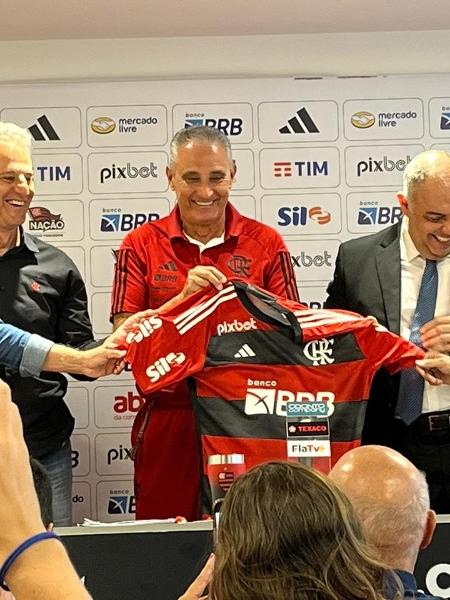 Tite é apresentado como técnico do Flamengo
