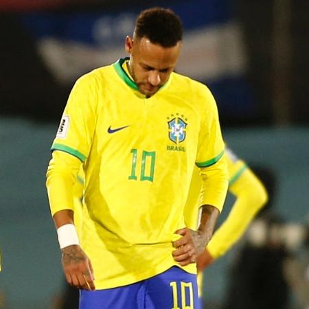 Neymar não entra em campo desde outubro do ano passado