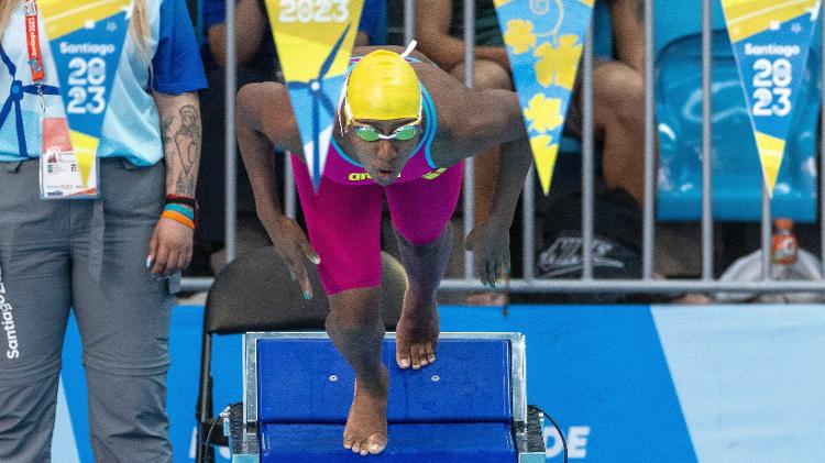 Ana Soares durante prova de natação no Parapan de Santiago
