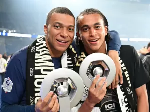 Duelo entre irmãos Mbappé na Champions é adiado: 'Sonho não desaparece'