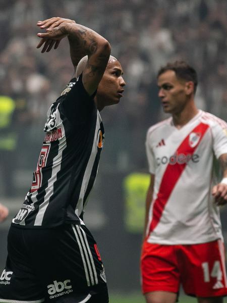 Deyverson gesticula durante Atlético-MG x River Plate, duelo da Libertadores