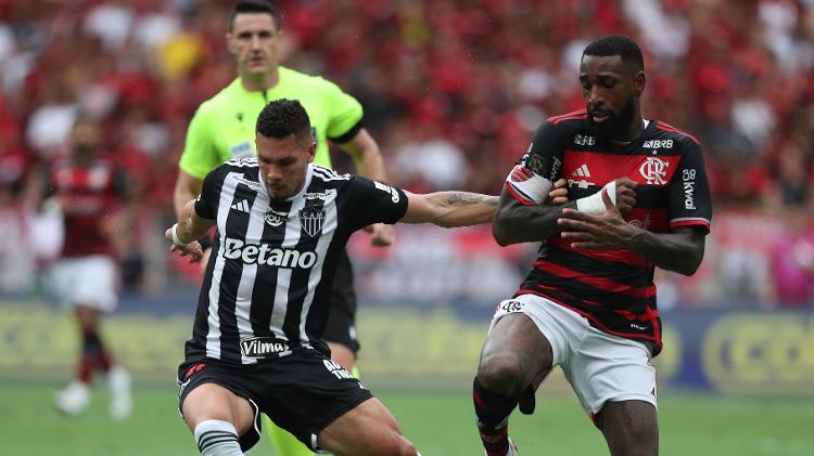 Paulinho, do Atlético-MG, e Gerson, do Flamengo, descansaram no meio da semana para focar na final