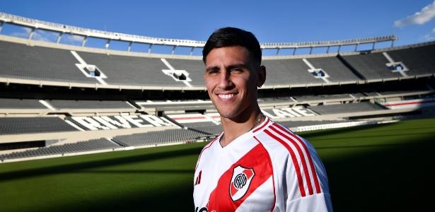 LEMBRA DELE? River Plate fecha contratação de Matías Rojas, ex-Corinthians