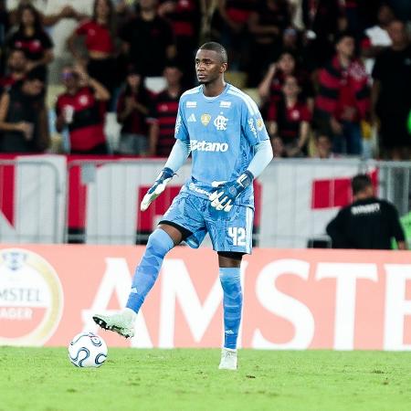 goleiro-andrew-em-acao-pelo-flamengo-durante-duelo-contra-o-cusco-1779847328055_v2_450x450 Flamengo domina Cusco e se aproxima do recorde de melhor campanha na Libertadores