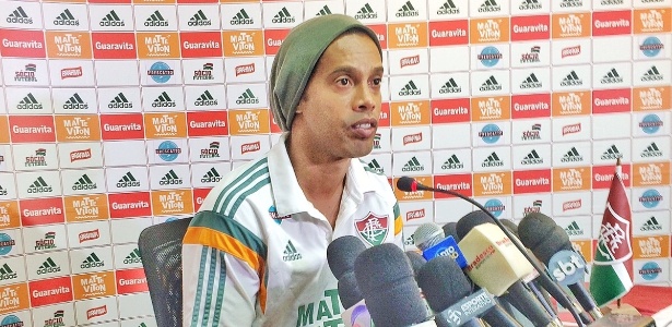 Ronaldinho Gaúcho concede entrevista coletiva nas Laranjeiras: má fase em foco - Alexandre Vidal