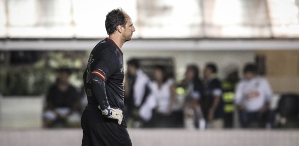 Rogério Ceni estará com o grupo na concentração antes do jogo - Ricardo Nogueira-28.out.2015/Folhapress