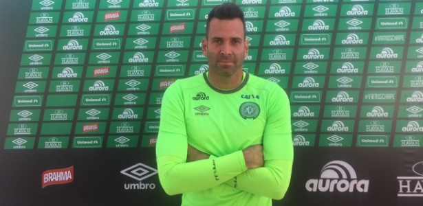 Arthur Moraes foi contratado nesta temporada e virou capitão da Chapecoense - Daniel Fasolin/UOL
