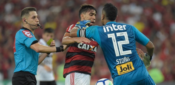 Sidão se desentendeu com Lucas Paquetá, levou amarelo e não enfrentará o rival - Thiago Ribeiro/AGIF