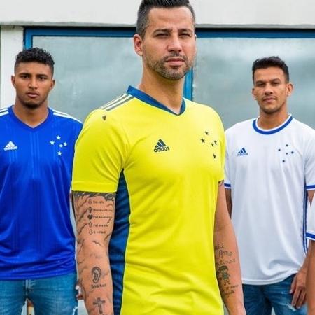 Novo uniforme do Cruzeiro para a temporada 2020 - Reprodução/Twitter/adidasbrasil