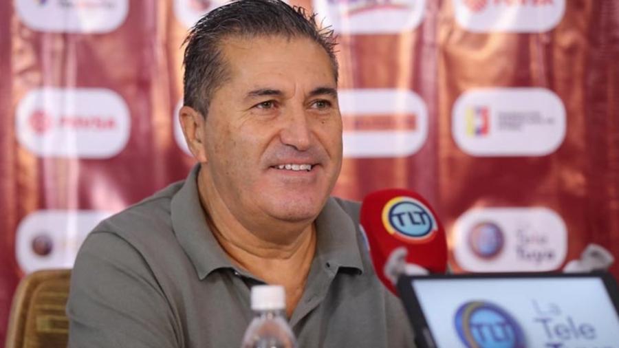 José Peseiro, técnico da seleção da Venezuela, falou em coletiva antes de jogo - Prensa FVF