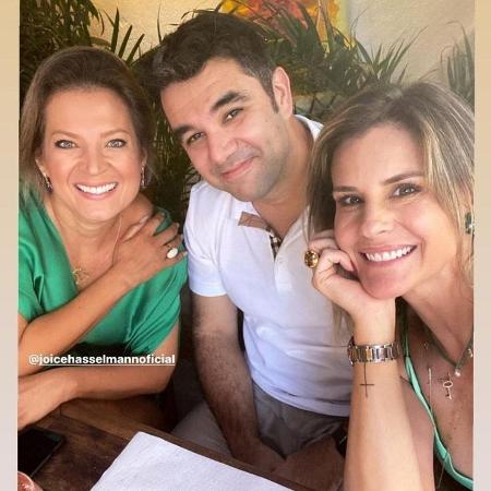 Foto postada por Janaína Xavier com Joice Hasselmann e namorado da apresentadora abriu crise na Globo - Reprodução