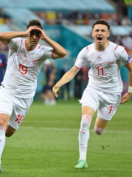 Mario Gavranovic comemora gol da Suíça contra a França pela Eurocopa - Getty Images