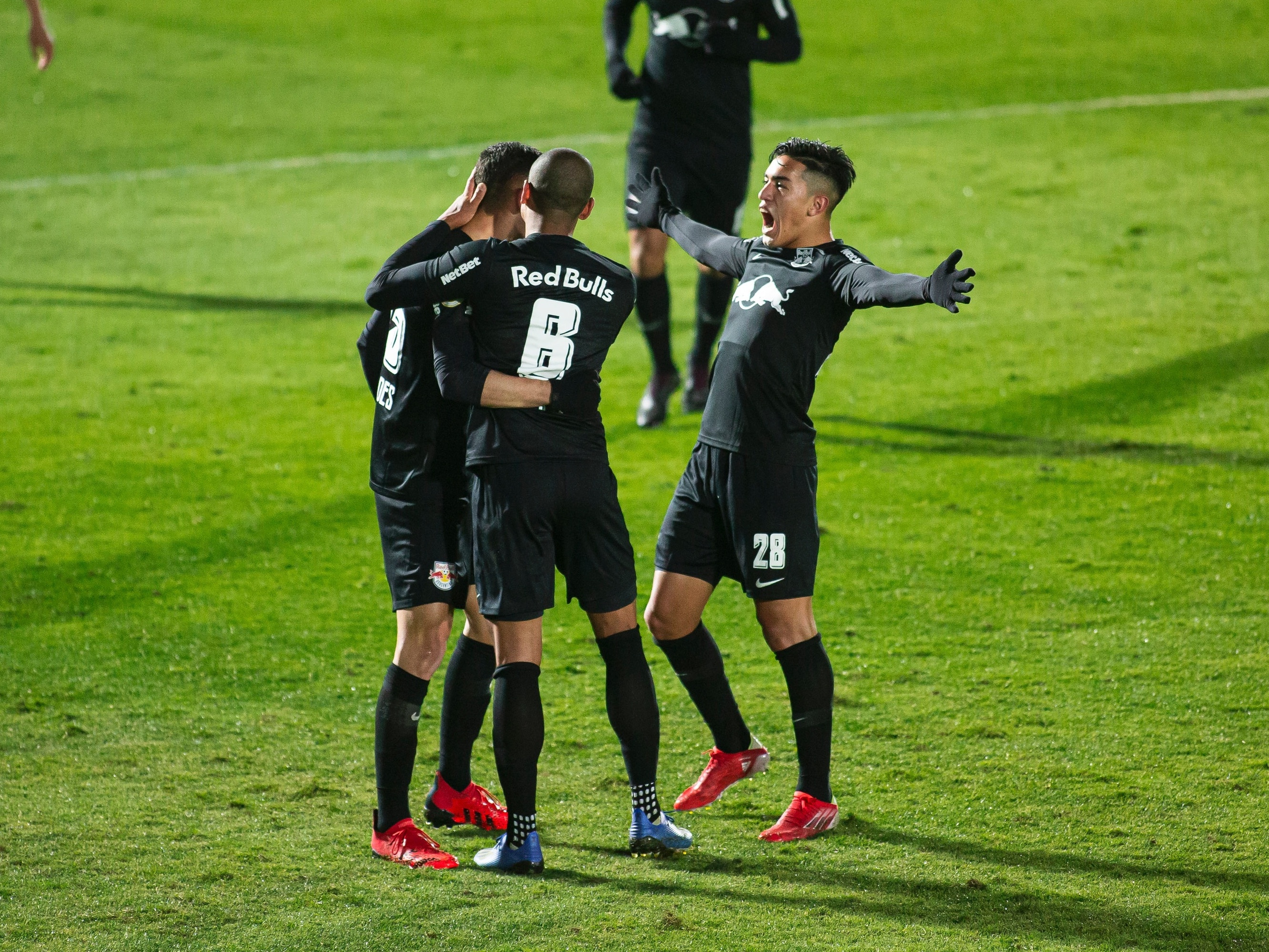 Bragantino Vence Gremio E Encerra Jejum De Quatro Jogos No Brasileiro