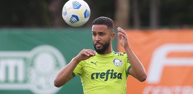 Palmeiras rescinde contrato com Jorge, lateral agora livre no mercado.