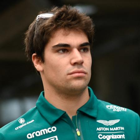 Lance Stroll (Aston Martin) se envolveu em enroscada com colega de equipe, Vettel - MAURO PIMENTEL / AFP