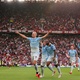 Com um a menos, Manchester City supera United na Premier League