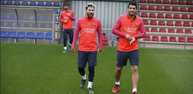 Messi e Suárez se apresentam para o treinamento no CT do Barcelona - Barcelona/Oficial