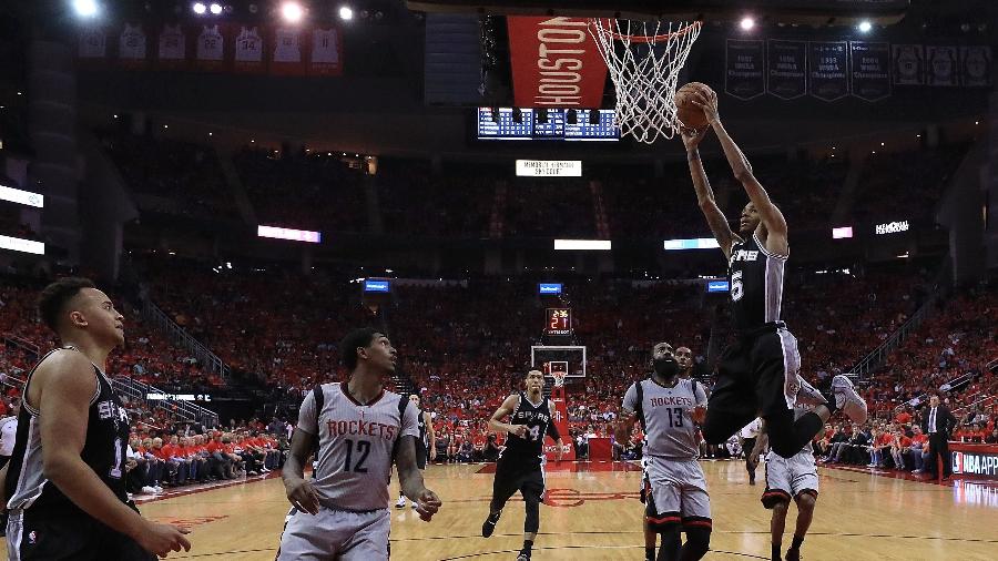Spurs fecham série contra Rockets e enfrentam Warriors nas finais do Oeste - RONALD MARTINEZ/AFP