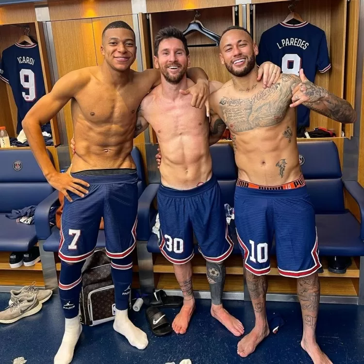 Lionel Messi, Neymar e Mbappé após a vitória do PSG contra o City na Champions - Instagram - Instagram
