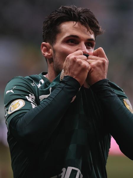 Raphael Veiga tem contrato com o Palmeiras até dezembro de 2024 - Ettore Chiereguini/AGIF