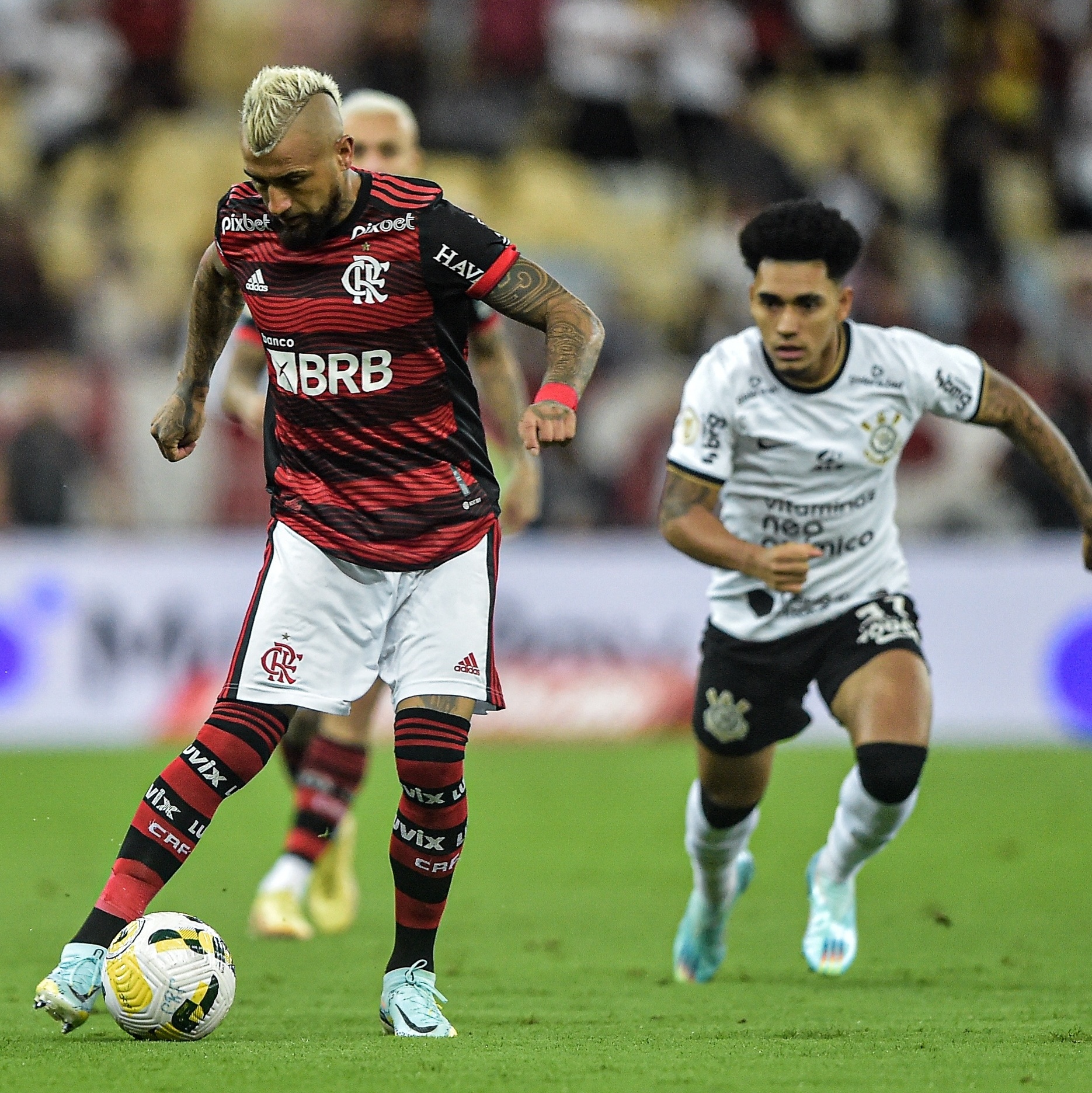 CapCut_hino do flamengo e do corinthians juntos