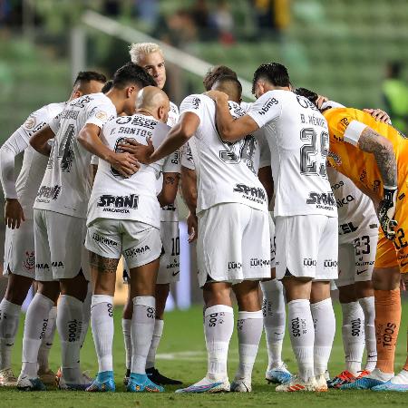 Time ganhou só dois dos 15 jogos que fez longe da Neo Química Arena neste ano - Gilson Junio/AGIF