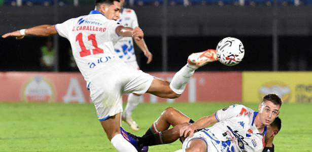 Rivais do Corinthians na Sul-Americana em má fase dentro e fora de campo