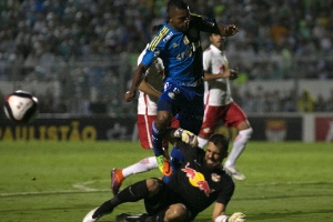 Borja marca, mas não se contenta com um por jogo: 