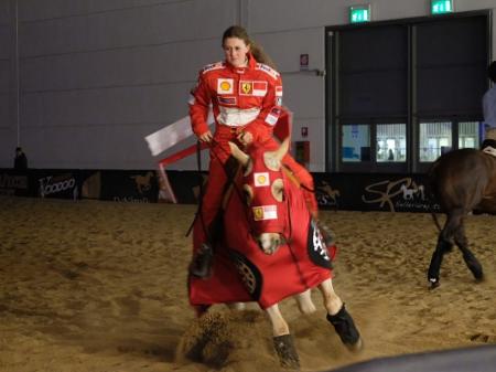 Filha De Michael Schumacher Emociona Com Homenagem Para O Pai Em Competicao 11 11 2019 Uol Esporte