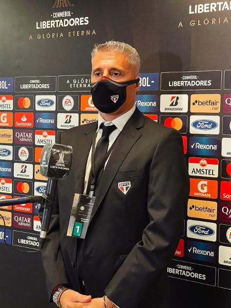 Técnico Hernán Crespo durante a chegada do São Paulo ao Allianz Parque para o clássico contra o Palmeiras na Libertadores - Reprodução