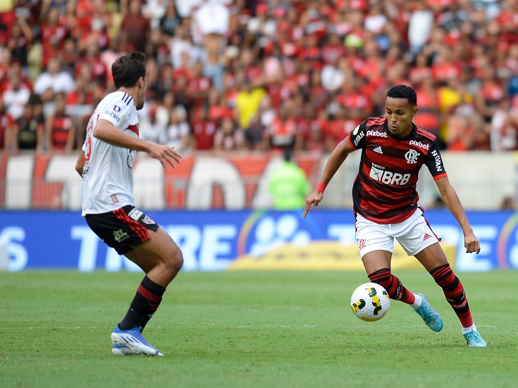 Flamengo x São Paulo: onde assistir, escalações, horário e arbitragem