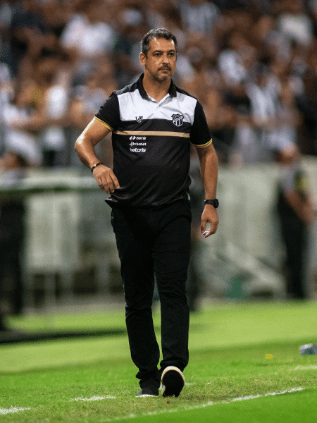 Técnico Marquinhos Santos deixou o Ceará após derrota no clássico contra o Fortaleza - Stephan Eilert/Ceará