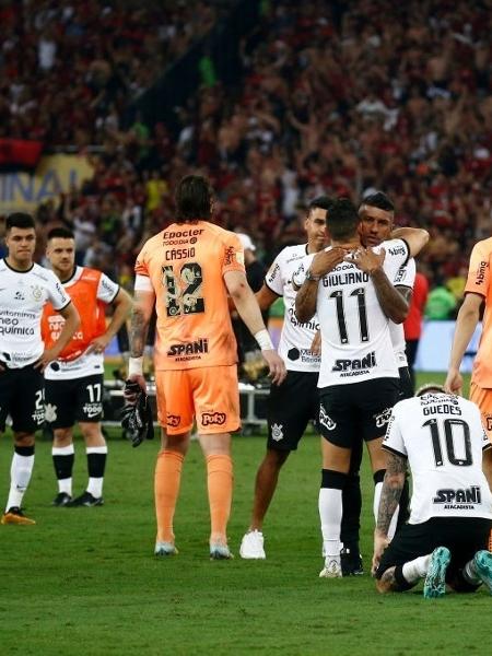 Jogadores do Corinthians lamentam perda do título da Copa do Brasil no Maracanã - Wagner Meier/Getty Images