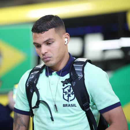 Thiago Silva tem contrato com o Chelsea até junho